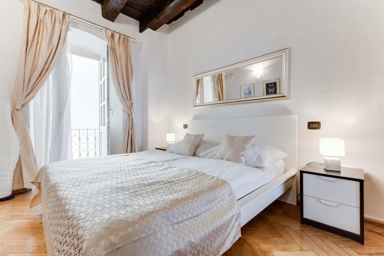 Charles Bridge Royal Apartments - Castle District プラハ エクステリア 写真