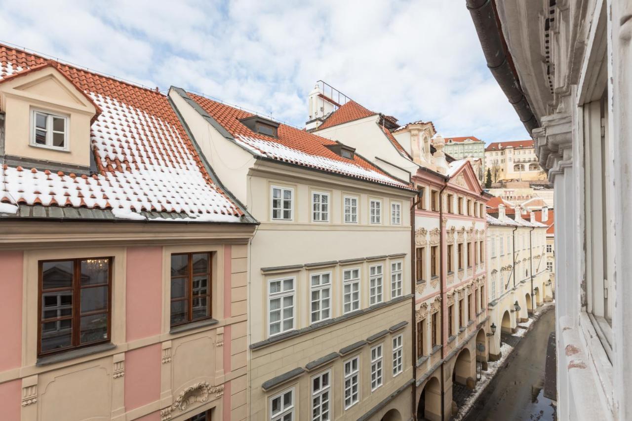 Charles Bridge Royal Apartments - Castle District プラハ エクステリア 写真
