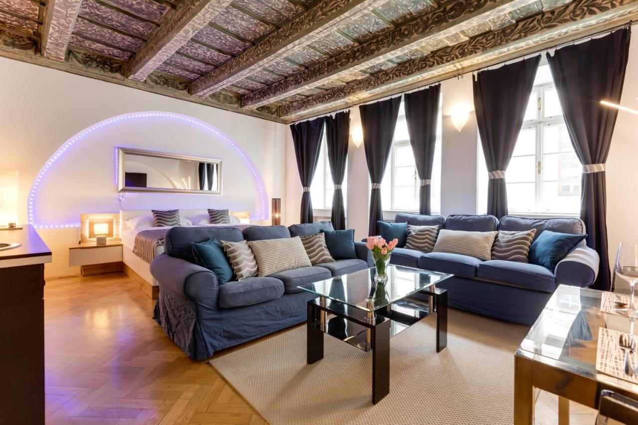 Charles Bridge Royal Apartments - Castle District プラハ エクステリア 写真