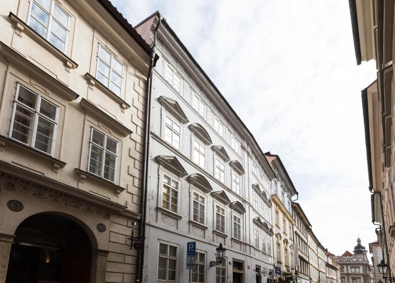 Charles Bridge Royal Apartments - Castle District プラハ エクステリア 写真